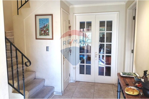 Casa En Venta Camino El Peumo, Hunganal