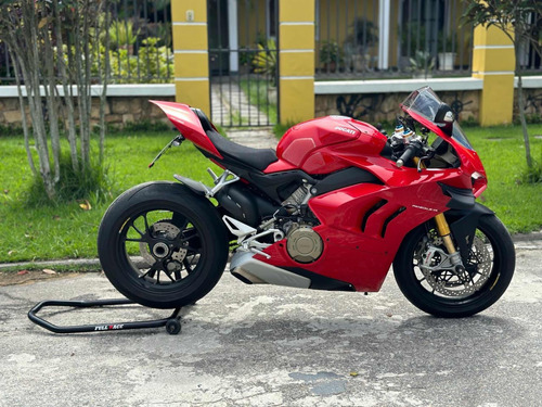 Ducati Panigale V4s