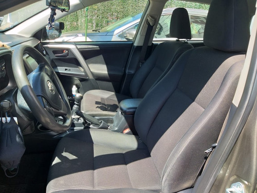 Imagen 8 de 14 de Toyota Rav 4 Std 4x2 Mec 2018