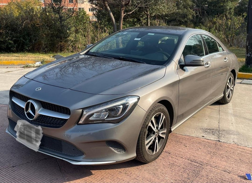 Mercedes-Benz Clase CLA 2.0 45 Amg At