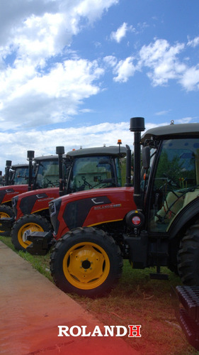 Tractor Roland H 80hp Doble Traccion Con Cabina Y Ruedas Agr