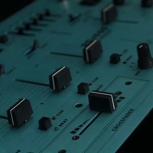Mesa De Som Mixer Roxy Rdj 600 Pro