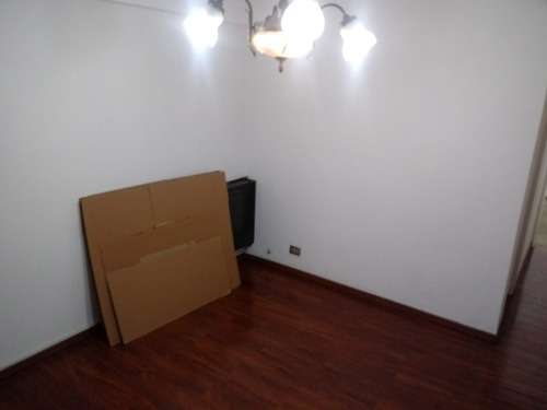 Imagen 7 de 13 de Dto De 2 Ambientes 5 Piso Cta Frente Excelente Lugar.consult