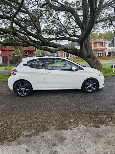 Peugeot 208 Active 1.2 Nivel 5