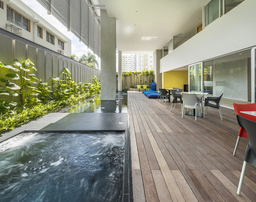 Moderno Proyecto Ubicado En Piantini