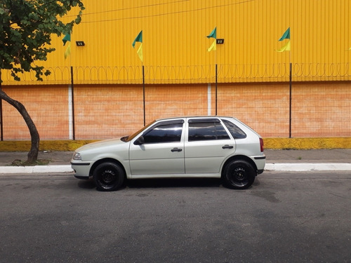 Volkswagen Gol 2000 1.0 16v 5p