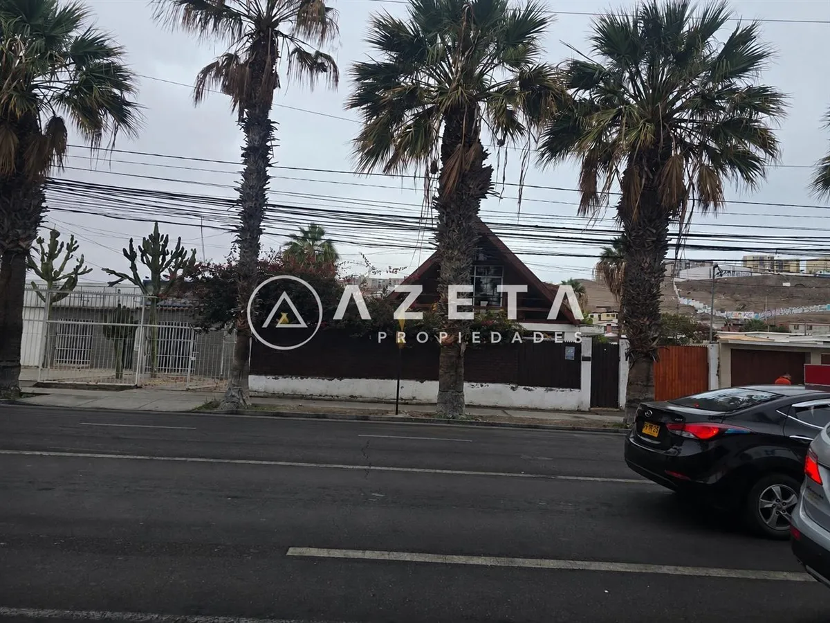 Imagen 1 de 24 de Casa En Arriendo De 7 Dorm. En Arica
