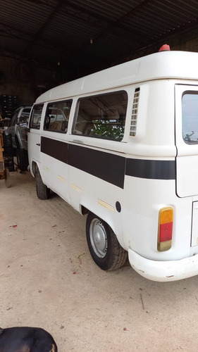 Kombi Ano 2006 1.4 Flex 8v Passageiros 11 Lugares