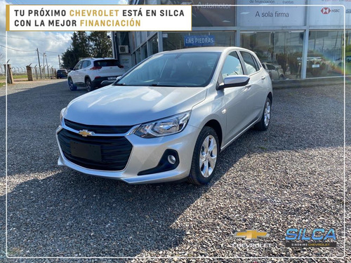 Imagen 9 de 19 de Chevrolet Onix Ltz Turbo 2023 Gris Plata 0km
