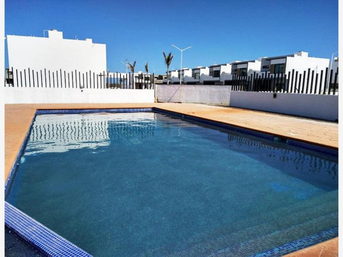 Imagen 1 de 12 de Casa Sola En Venta Arbolares