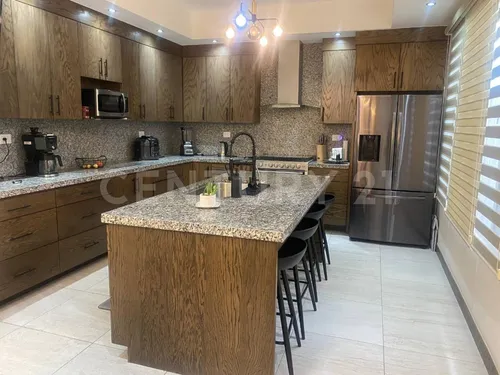 Casa En Venta En Fraccionamiento Residecial Torralba