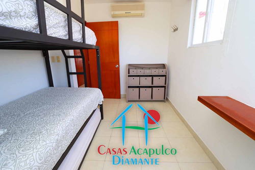 Cad Vindeza A 01. Terraza Con Salida Y Acceso A Jardín Y Albercas