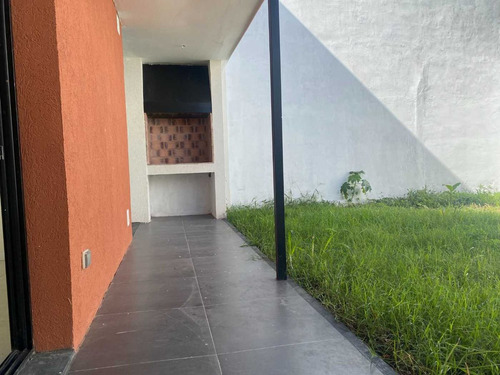 Venta Duplex 3 Amb.lujan A Estrenar Fondo Parrilla