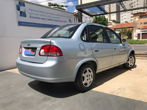 Imagem 3 de 8 de Gm Chevrolet Corsa Classic 1.0 Ls 2012