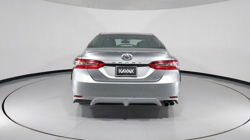 Toyota Camry 2.5 SE AUTO