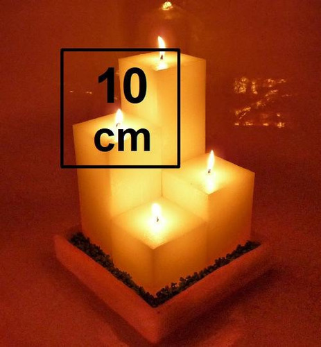 C1015/20/25 - 4 Vela Cuadrada Neutra (sin Fragancia) 10 Cm