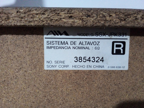Parlantes Aiwa Modelo Ssx-jpk331 Plateado (Usado)