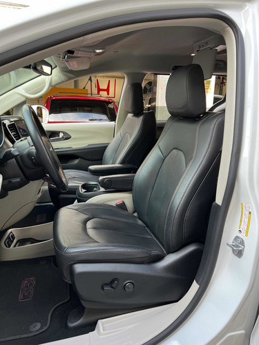 Imagen 5 de 15 de Chrysler Pacifica 3.7 3.6 2020