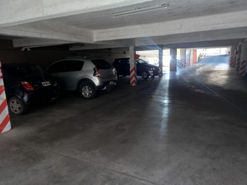 Cochera En Venta San Isidro