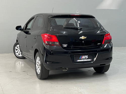 Chevrolet Onix Onix Hatch Joy 1.0 8V Flex 5p Mec.