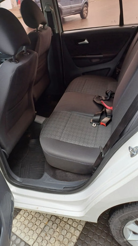 Volkswagen Suran 1.6 Highline 101cv
