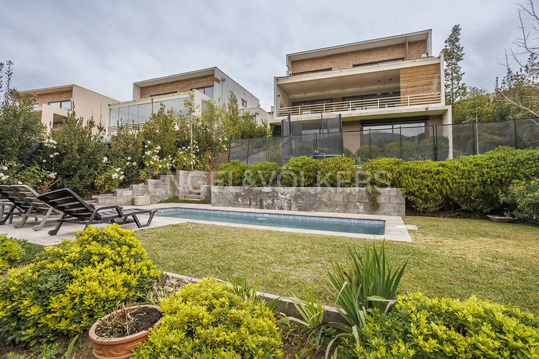 Imagen 1 de 20 de Estupenda Casa En Condominio Los Litres