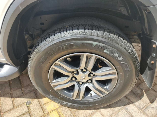 Imagem 12 de 13 de Toyota Sw4 2.7 Sr 7l 4x2 (aut) (flex)