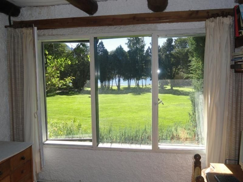 Imagen 7 de 11 de Costa Lago Moreno, Unica Casa Y 4 Cabañas Mas Galpon