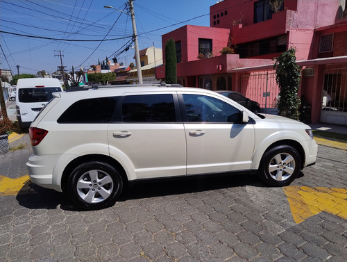Dodge Journey 2.4 Se 7 Pasajeros At