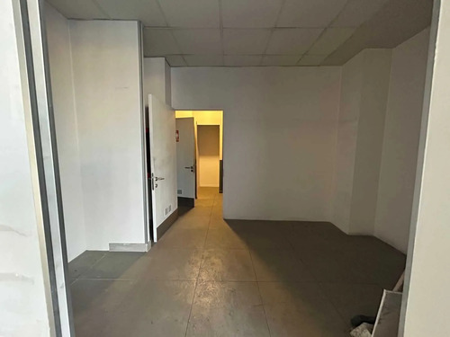 Amplio Local Comercial En Calle Matucana (161557)