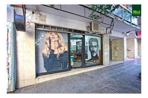 Imagen 1 de 18 de Local En Venta, Amplia Vidriera , Con Renta.