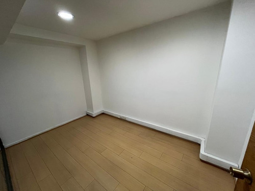 Se Vende Gran Oficina Con 7 Privados Y Salón En El Centro