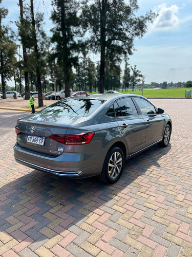 Volkswagen Virtus 1.6 Msi Highline