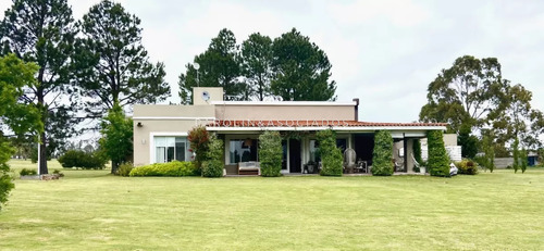 Hermosa Casa En Venta Ubicada En El Quijote Chacras