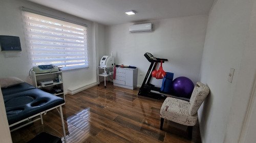 Imagen 12 de 24 de Hermosa Casa En Arriendo En Lomas De Lo Aguirre