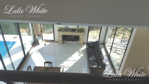 Imagen 3 de 23 de Venta - Casa En Saint Thomas Este