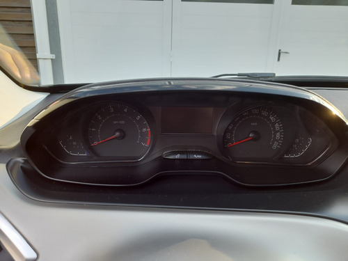 Peugeot 2008 1.6 Allure