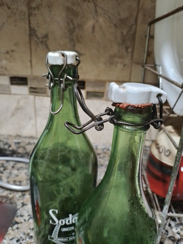 2 Antiguas Sodas Resorte De 750 Cm3 Y 1 Litro (Usado)