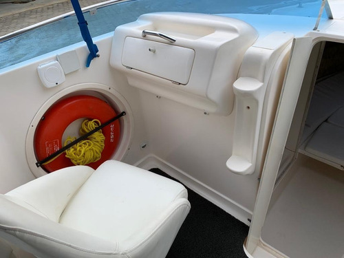 Lancha Cabinada Com Wc
