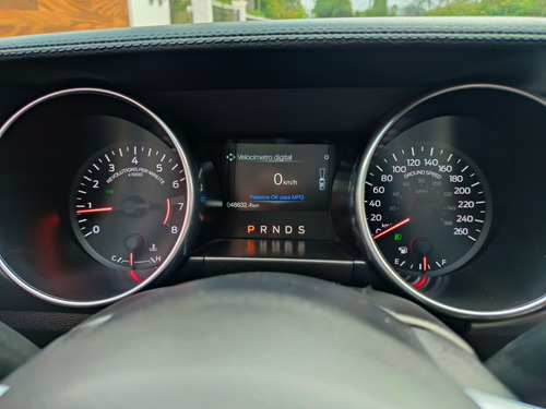 Ford Mustang 3.8 Coupe 3.7 V6 At