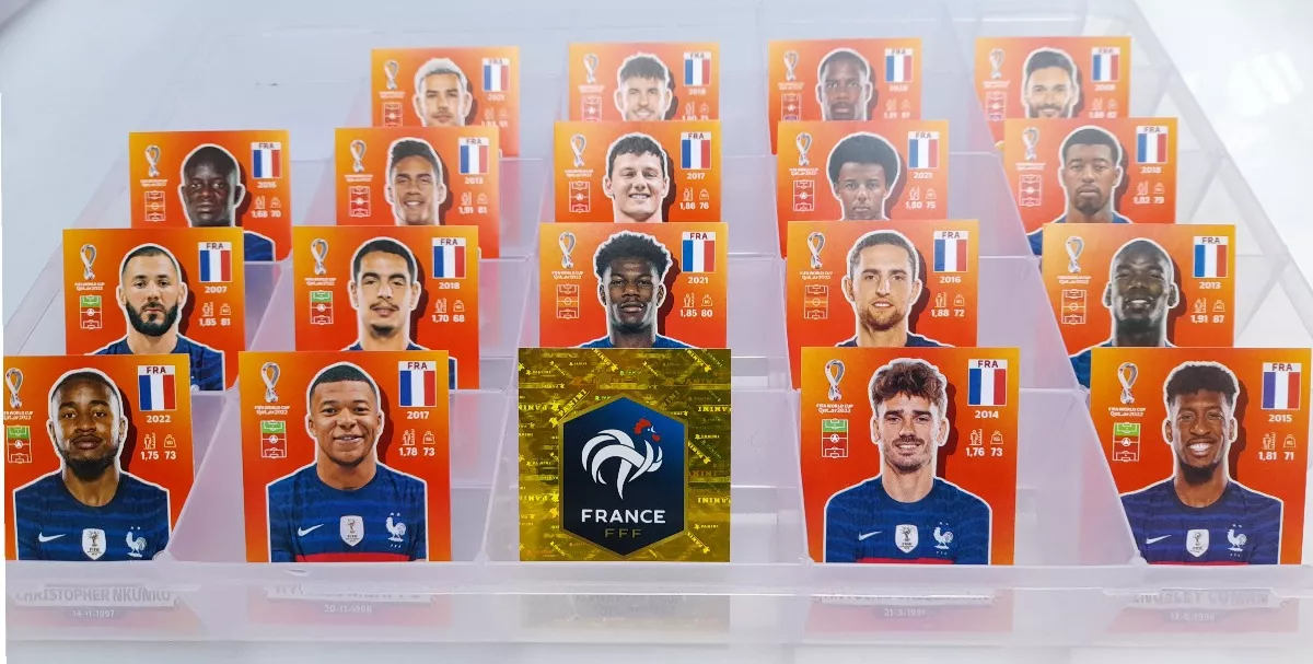 Figuritas Qatar 2022 Panini - Selección Francia Mbappé Compl