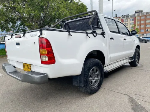 Toyota Hilux 2.5 Mt