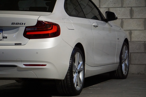 Bmw Serie 2 2.0 220i Sport Line 184cv-carhaus