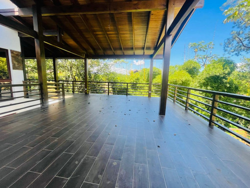 Se Vende Villa En Jarabacoa Republica Dominicana