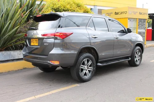 Toyota Fortuner 2.7 SRV