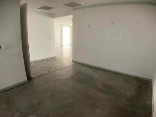 Oficina En Renta En Lomas Altas Torre Quadrata (m2o2439)