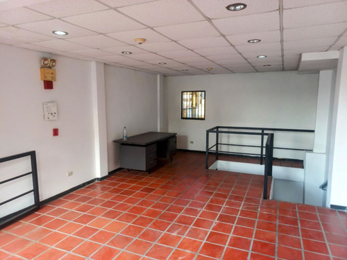 Excelente Oportunidad Para Alquilar Local En Propatria Av. Bolivar. Aa