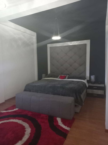 Imagen 7 de 14 de Johanna Castillo Vende Quinta En Guaparo