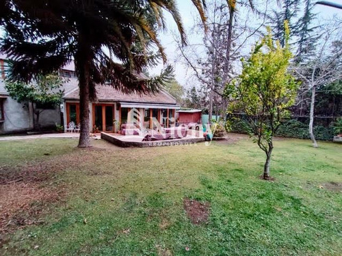 Casa Venta 3 Suites/ 4 B Más Serv./carlos Silva Vildósola
