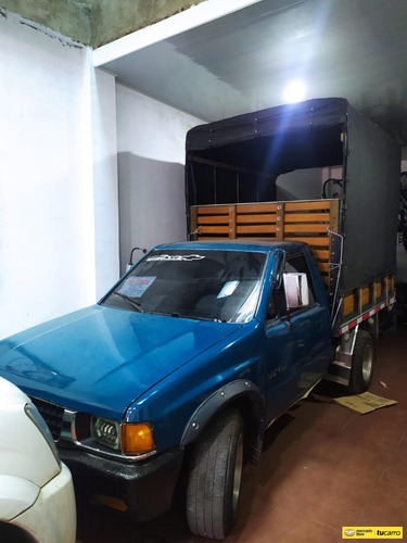 Chevrolet LUV 2.3 Std Tfr 108 hp